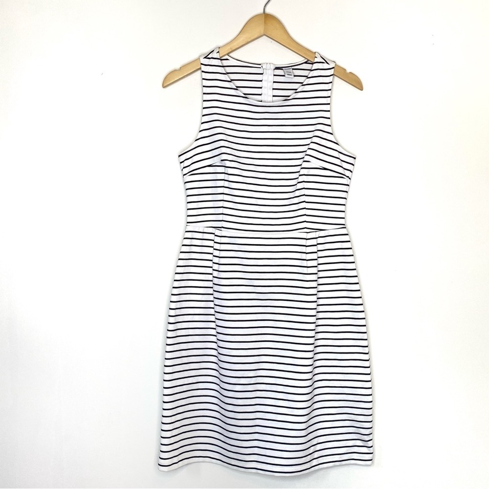 Old Navy White Striped Dress Size Medium